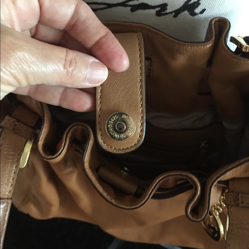 Michael Kors Large purse leather handbag & duster - Picture 8 of 8